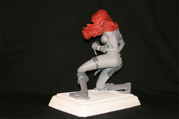 Red-Sonja-Hughes-Statue-4.jpg